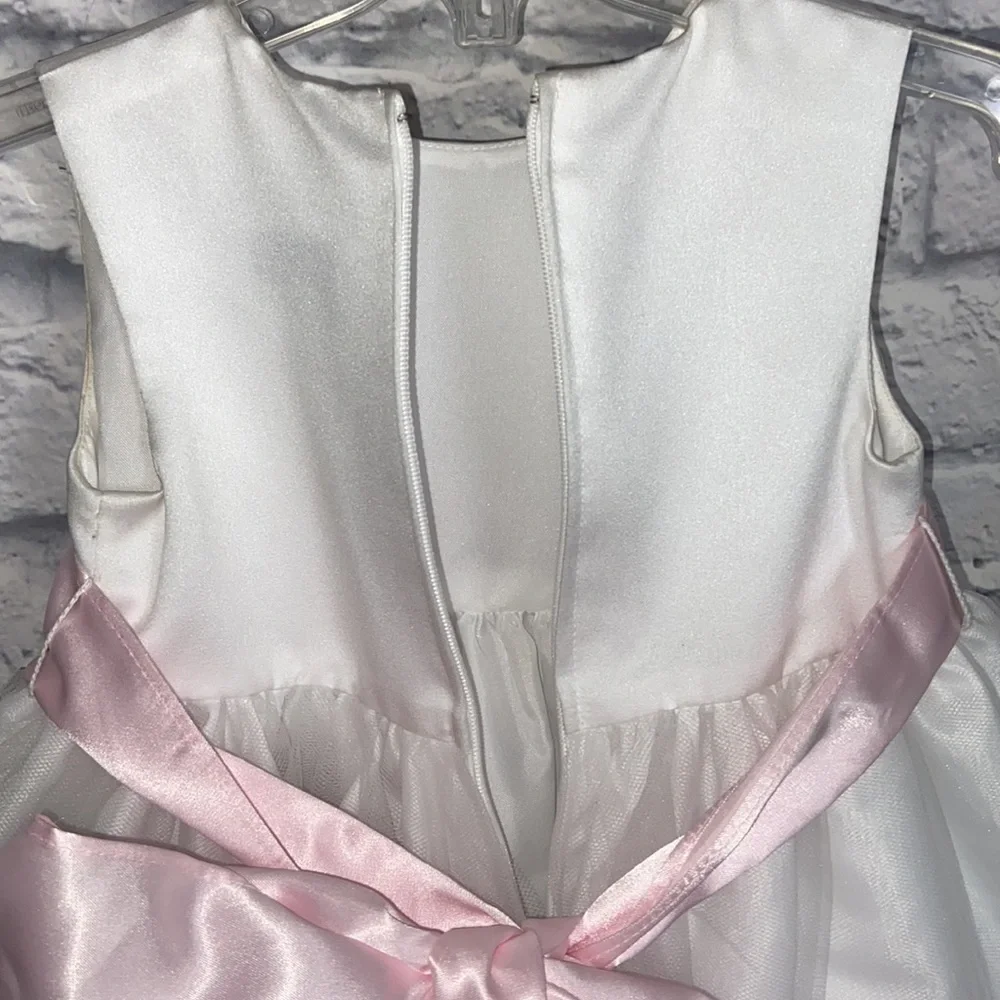 Us Angels 4T White and Pink Petal Tulle Flower Girl Dress